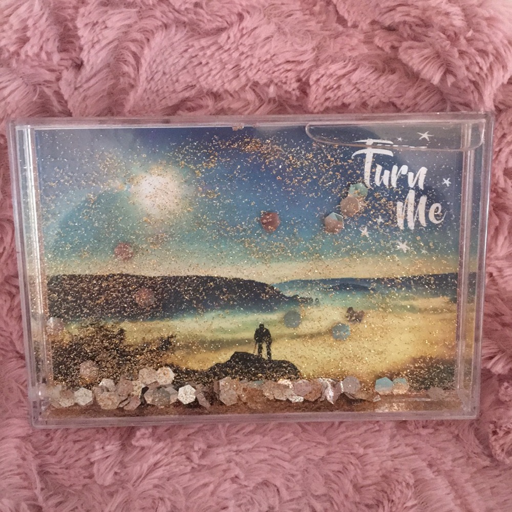New ✨ Glitter water picture frame